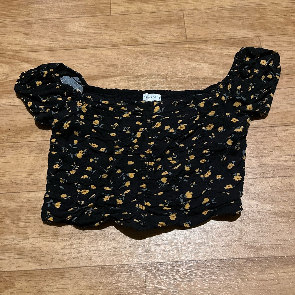 Aeropostale floral crop top